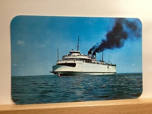 City of Petoskey Between St. Ignace & Mackinaw City, MI - Vintage Postcard - Picture 1 of 3