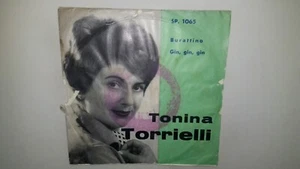 Tonina Torrielli – Burattino - Gin, Gin, Gin - Foto 1 di 4