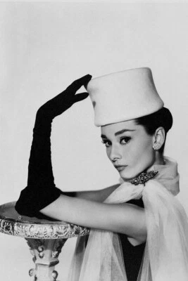 Хепберн Одри модель актриса моды картина печати стены искусства дома - плакат 20 x 30 - Изображение 1 из 3