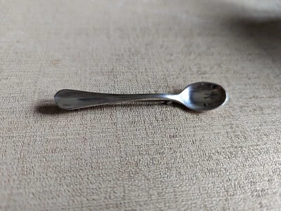 Queen Anne-Williamsburg by Stieff Sterling Silver Salt Spoon Pin 3" Excellent  - Image 1 of 4