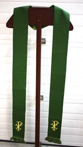 Very Lightly Used Green Stole by C.M Almy. Very Clean!  (CU1535) Vestment Co. - Picture 1 of 5