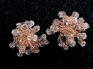 Orecchini a clip vintage firmati Jonne cristallo rosa sfaccettato pendenti a grappolo 1950 - Foto 1 di 7