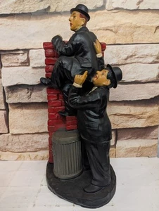 Large Resin Laurel And Hardy Figurine Statue Climbing A Wall - Picture 1 of 21
