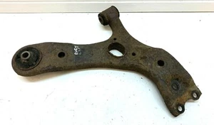 GENUINE TOYOTA AURIS OSF DRIVERS SIDE FRONT LOWER CONTROL ARM 2006-2012 - Picture 1 of 2