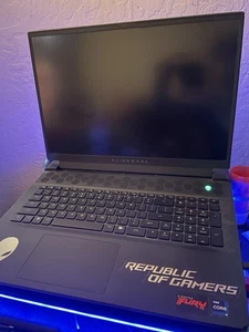 Alienware M18R2 & 34” Qd-OLED Display - Picture 1 of 6