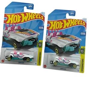 Hot Wheels 2 White Loopster Hands Up / Down 1:64 Diecast Experimotors 2/5 2024 - Bild 1 von 3