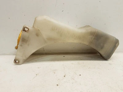 Subaru Forester 1999-02 (2,5 L/AT) depósito de refrigerante  Foto 1 de 4