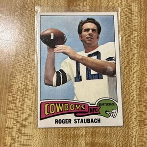 1975 Topps Roger Staubach #145 Dallas Cowboys - Foto 1 di 11