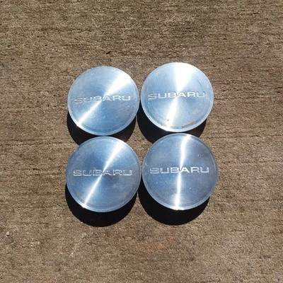 Juego de 4 tapas centrales Subaru Forester Impreza Outback 2006-2013 p/n 28821 SA040 C2 Foto 1 de 3