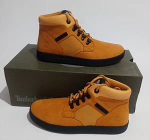 Timberland Youth Boots in Wheat Nubuck. Classic- Size 5.5 UK. - Picture 1 of 9