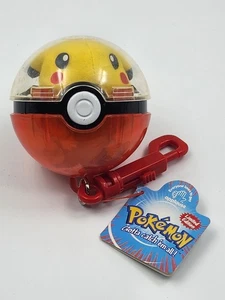 Edición Limitada Applause Pokémon Jugables #25 Pikachu Pokeball Llavero Peluche - Imagen 1 de 15