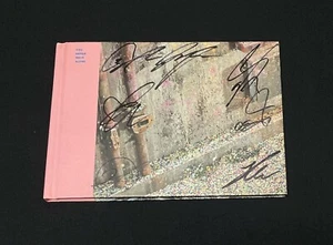 BTS autografato "YOU NEVER WALK ALONE" (ver.) a destra Album firmato CD PROMOZIONALE - Foto 1 di 22