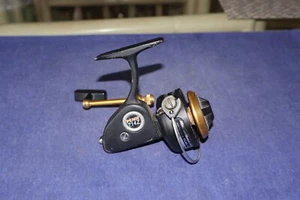 Vintage Penn 714 Z Ultra Sport Spinning Reel, For Restoration, Parts Repair - Picture 1 of 16