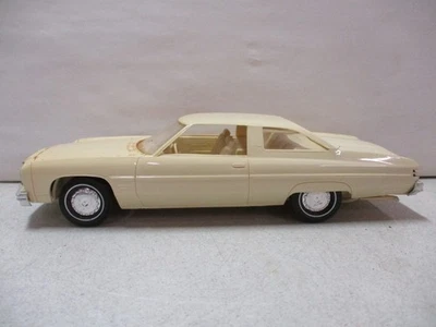 Chevrolet Caprice 1976 auto de promoción Foto 1 de 4