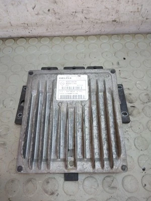 21607 Centralina motore Renault Clio 1.5 dCi dal 2005 al 2013 III serie cod 8200 - Immagine 1 di 3