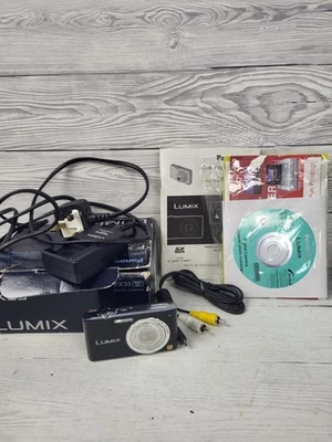 Panasonic Lumix DMC-FX33 Compact Digital Camera With Battery Charger. PB - Image 1 of 4