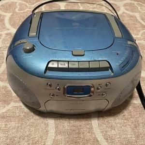 Y2K 2000s Emerson lettore CD cassetta Boombox radio FM blu chiaro PD6517BL - Foto 1 di 4
