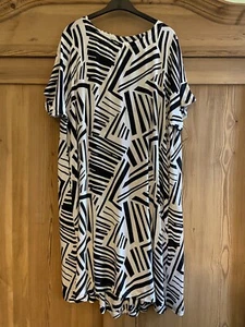 Masai Grafikdruck Kleid Größe L  - Bild 1 von 4