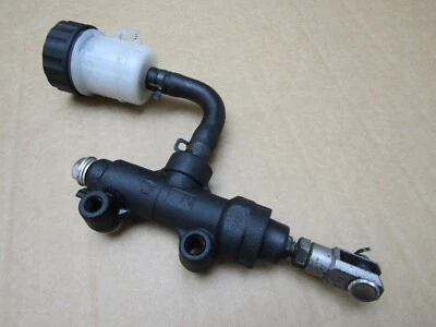 Cilindro de freno trasero Kawasaki Ninja H2 ZX1002 SX SE 2018 3.845 millas (12987) Foto 1 de 4