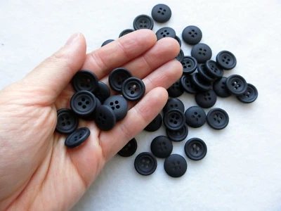 25pcs, 14mm Dark Navy Authentic Horn Bone Matte Round 4 Holes Cardigan Buttons - Image 1 of 4