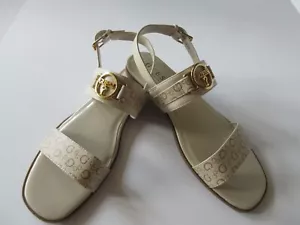 Sandalia Guess Los Angeles GFCARLE Natural Multi con correa con el logotipo de Guess Nuevo - Imagen 1 de 5