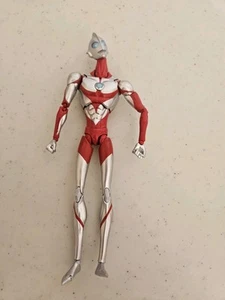 Figura de acción Rising Ultraman TPC - Imagen 1 de 5