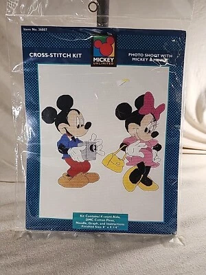 Disney Mickey Minnie Unlimited Photo Shoot Cross Stitch Kit Craft 36007 NEW - Image 1 of 4
