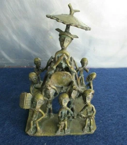 Older Yellow Brass Sculpture From Africa, Bronze, Brass, Chief On Litter - Picture 1 of 9