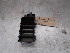 PORSCHE BOXSTER 2002 3.2 GASOLINA CAJA FUSIBLES 96-04 - Imagen 1 de 3