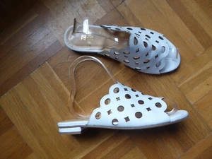 COLISEE Paris Mules luxe plates bouts ouverts 100% CUIR blanc perforé 36 TBE - Picture 1 of 11