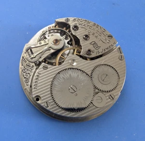 VINTAGE 16 SIZE SOUTH BEND GRADE 204 POCKET WATCH MOVEMENT BROKEN BALANCE - Picture 1 of 2