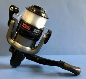 Zebco ZSE20 spinning reel New no box Factory installed Line - Picture 1 of 6