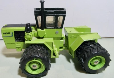 Steiger Panther 4WD Tractor For Restoration 1/32 Scale - Image 1 of 4