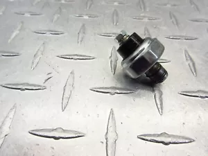 Honda RC51 RVT1000 SP2 2006 02-06 sensor de presión de aceite funciona OEM - Imagen 1 de 6