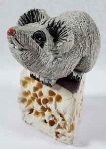 Vintage 1978 Artesania Rinconada Mouse On Cheese Figurine Collectible 2" Tall - Picture 1 of 10
