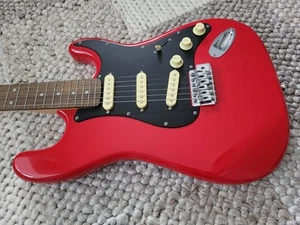 Guitarra eléctrica - Imagen 1 de 6
