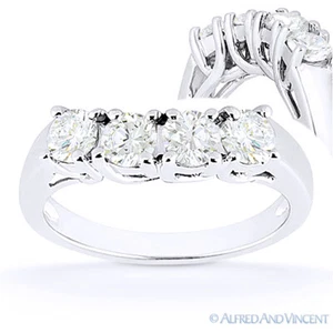 Anillo de boda curvo de moissanita brillante de corte redondo para siempre de 14 K de moissanita - Imagen 1 de 4