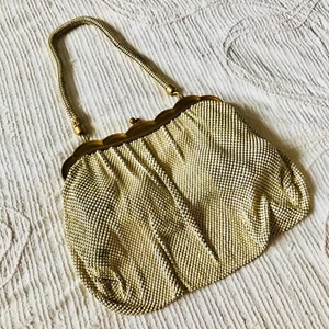 Vintage White Chain Handbag 1920s Made in USA Flapper Formal Purse Womens Bag - Picture 1 of 4