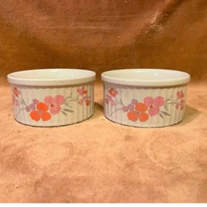 Par De Colección De 1985 Colección Galleria Gres Ramekins Japonés Rosa Floral - Imagen 1 de 4