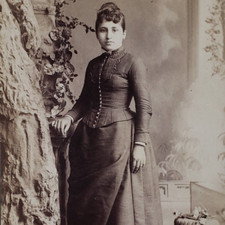 Broadminded Young Girl Cabinet Card c1885 Antique Reading PA Fritz Woman E584