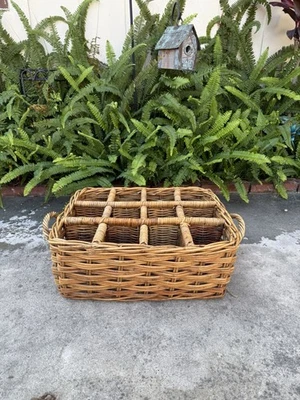RARO Cesta de vino francesa de caña de colección soporte de vino de 12 botellas cajón de carrito de ratán Foto 1 de 4