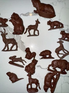 Vintage Auburn Rubber Forest Animals Lot of 16 Squirrel Fox Beaver Brown Red - Picture 1 of 3