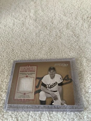 2004 Donruss Studio - Heritage Harmon Killebrew #SH-9 Jerseys /200 (MEM) - Image 1 of 2