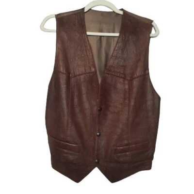 Gilet homme marron en cuir. Boucle de serrage dos en laiton  - Photo 1/3