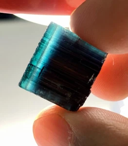 Erstaunliche Farbe natürlicher Turmalin blaue Kappe abgeschlossen Kristall F/Afghanisch 10,6 Gramm - Bild 1 von 18