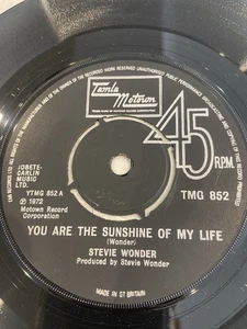 STEVIE WONDER - 1972 Vinyl 45rpm 7-Single - YOU ARE THE SUNSHINE OF MY LIFE - Picture 1 of 4