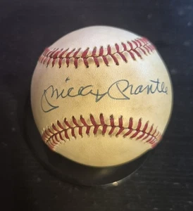 MICKEY MANTLE Signed Autographed American League Baseball Beckett Authenticated - Picture 1 of 4