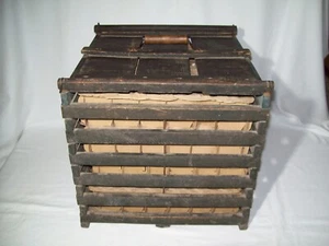 Antique Wooden Egg Carrier Crate ~ Comes with The Egg Inserts ~ Displays Well ! - Picture 1 of 12
