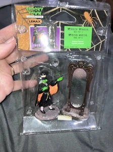 Lemax Spooky Town Collection Mirror, Mirror #52103, 2006 Retired Small Figurine - Picture 1 of 7