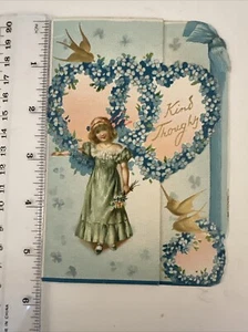 Tarjeta de felicitación de San Valentín Tuck en relieve niña vestido largo verde flores azules - Imagen 1 de 3